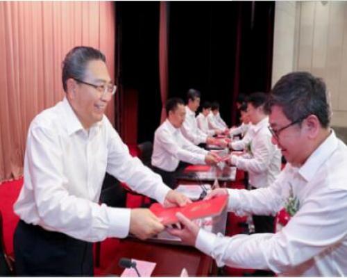 合肥通用機械研究院參加2019年度安徽省科學(xué)技術(shù)獎勵大會 并獲表彰
