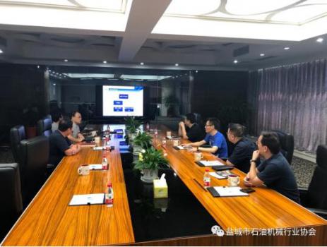 天津市閥門泵業(yè)商會部分企業(yè)家來我市考察閥門企業(yè)