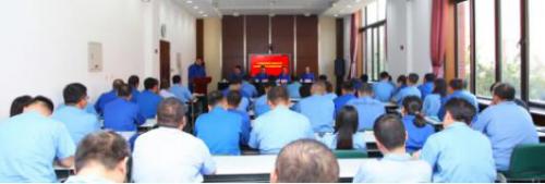 中國船舶大連船用閥門有限公司召開2020年重大貢獻(xiàn)獎表彰大會 中國船舶大連船用閥門有限公司召開2020年重大貢獻(xiàn)獎表彰大會