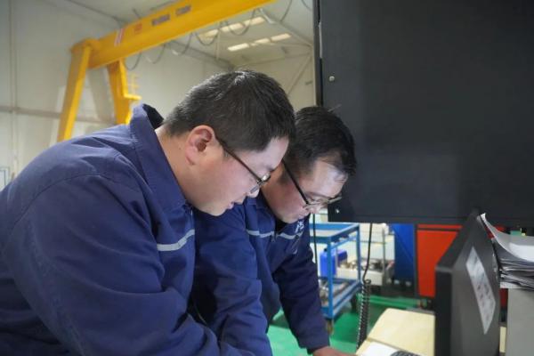 遠(yuǎn)征公司特種閥門(mén)事業(yè)部:36臺(tái)套開(kāi)關(guān)型電液執(zhí)行器按時(shí)交付 遠(yuǎn)征公司特種閥門(mén)事業(yè)部:36臺(tái)套開(kāi)關(guān)型電液執(zhí)行器按時(shí)交付