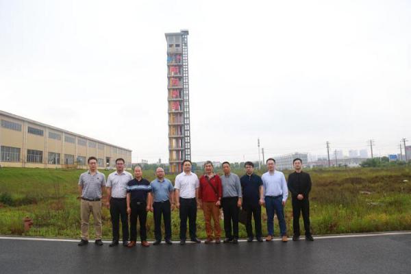 長沙理工大學專家一行參觀東方水谷 長沙理工大學專家一行參觀東方水谷