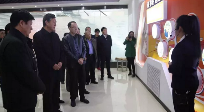 自治區(qū)政協(xié)領(lǐng)導(dǎo)白志杰一行蒞臨正生公司參觀指導(dǎo) 自治區(qū)政協(xié)領(lǐng)導(dǎo)白志杰一行蒞臨正生公司參觀指導(dǎo)