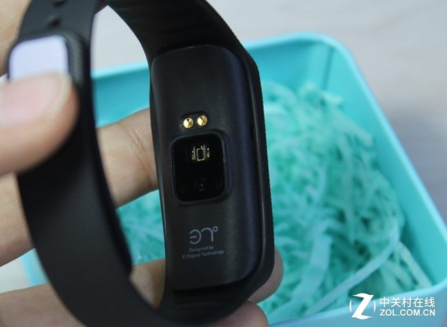 37度智能手環(huán)