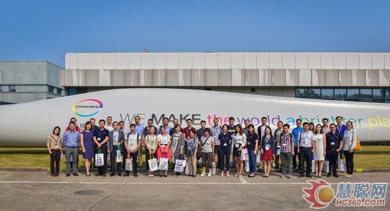 聚氨酯風機葉片在位于上海的科思創(chuàng)聚合物研發(fā)中心進行展示